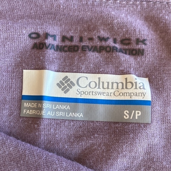 Size small Columbia OMNI Wick collared button down  cute lavender pastel purple - Picture 5 of 9